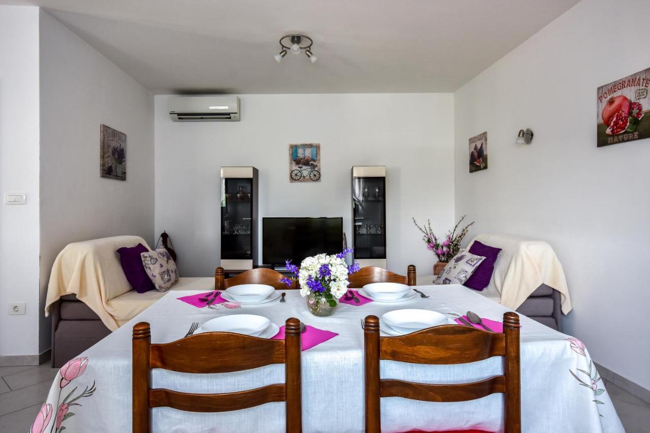 Apartman Koraca Roc ภายนอก รูปภาพ